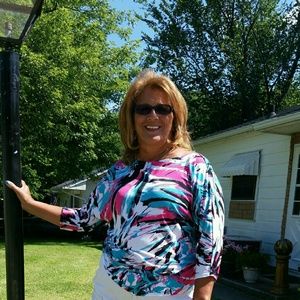 Meet your Posher, Pauline